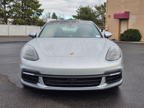 Used 2018 Porsche Panamera 4 image 37