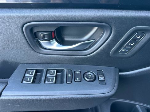 Certified 2025 Honda Pilot EX-L image 10