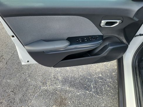 Used 2025 Kia K4 EX FWD image 22