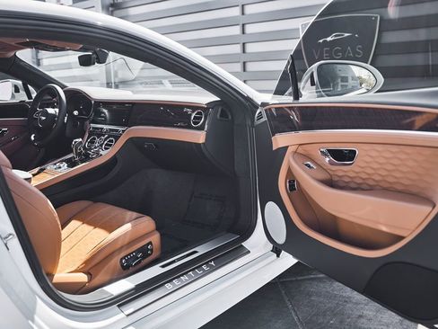 Used 2025 Bentley Continental GT Speed AWD/4WD image 20