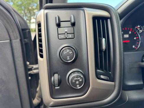 Used 2015 GMC Sierra 2500 Denali w/ Duramax Plus Package AWD/4WD image 18