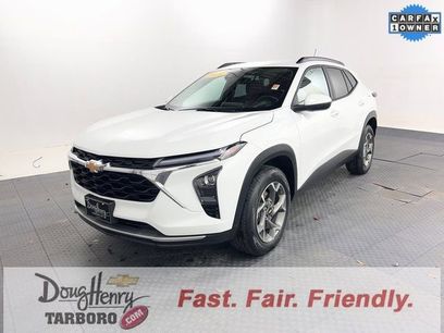 Used 2025 Chevrolet Trax LT w/ LT Convenience Package