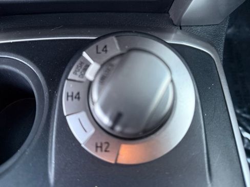 Used 2015 Toyota 4Runner SR5 image 23