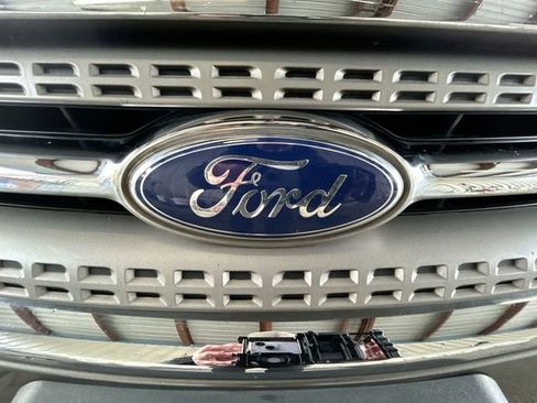 Used 2012 Ford Taurus SEL image 27