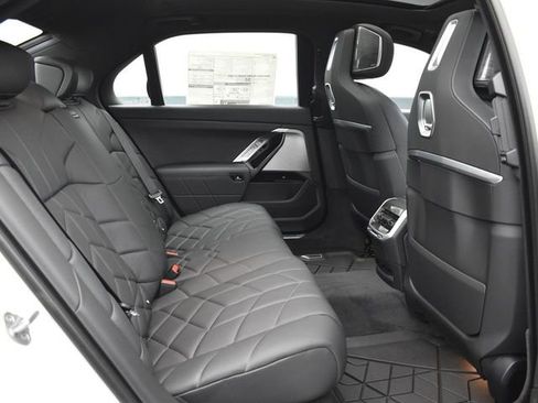 Certified 2024 BMW 750e xDrive w/ Executive Package image 10