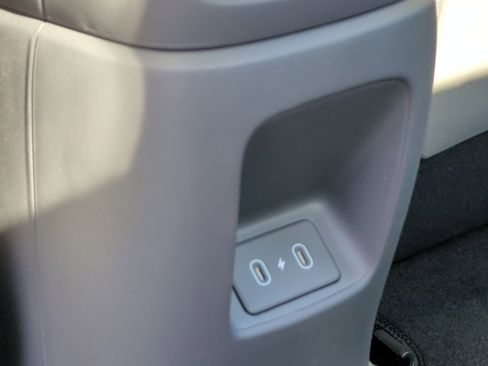 Certified 2025 Hyundai Elantra SEL image 18