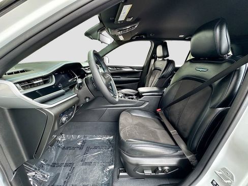 Used 2022 Jeep Grand Cherokee Trailhawk w/ Advanced Protech Group II image 13