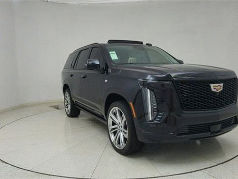 Used 2025 Cadillac Escalade Sport Platinum w/ LPO, Floor Liner Package image 73