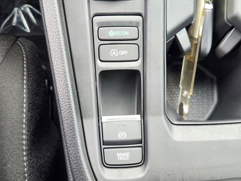 Certified 2025 Honda Accord SE image 22