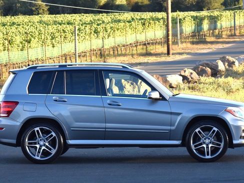 Used 2014 Mercedes-Benz GLK 350 4MATIC image 9