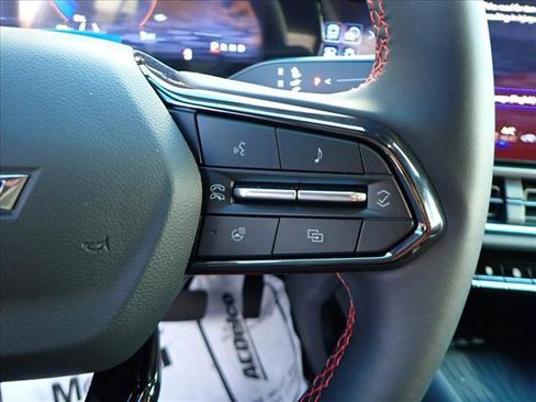 New 2025 Chevrolet Equinox EV RS image 17