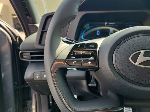 New 2026 Hyundai Elantra Sport FWD image 23