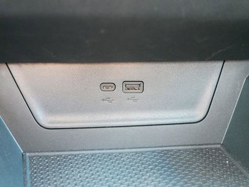 Used 2025 Chevrolet Equinox RS w/ Safety and Technology Package AWD/4WD image 19