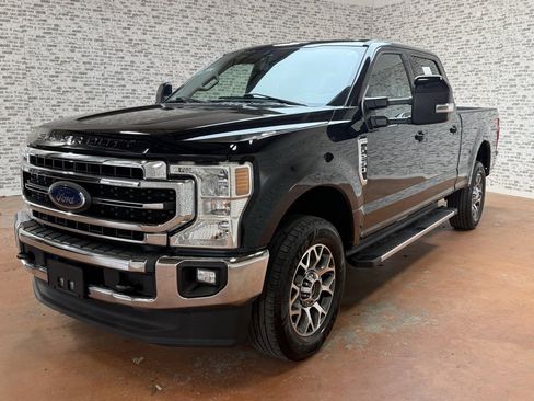 Used 2020 Ford F250 Lariat w/ Lariat Value Package image 3