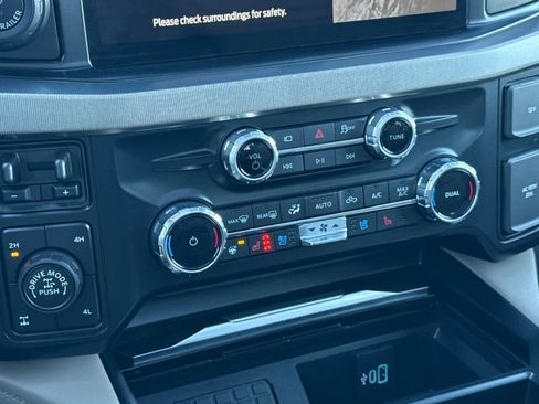 Certified 2026 Ford F350 Platinum w/ Platinum Plus Package image 20