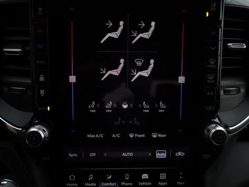 New 2026 RAM 1500 Laramie AWD/4WD image 26