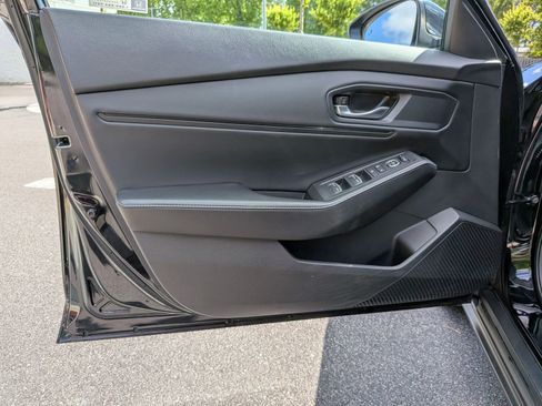 Used 2023 Honda Accord Sport image 12