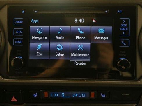 Used 2017 Toyota Tacoma TRD Sport image 25