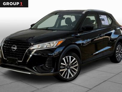 Used 2023 Nissan Kicks SV