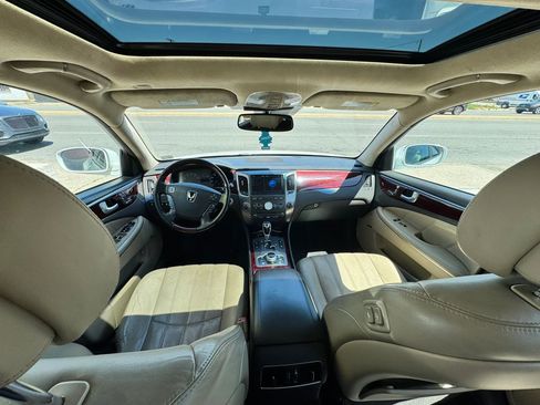 Used 2013 Hyundai Equus Signature RWD image 23