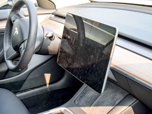 Used 2023 Tesla Model 3 Long Range AWD/4WD image 8