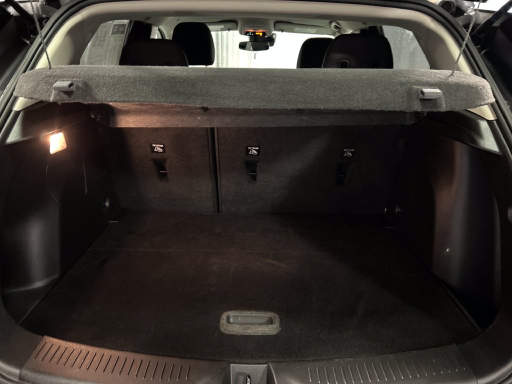 Used 2022 Buick Encore GX Preferred w/ Sport Touring Package FWD image 22