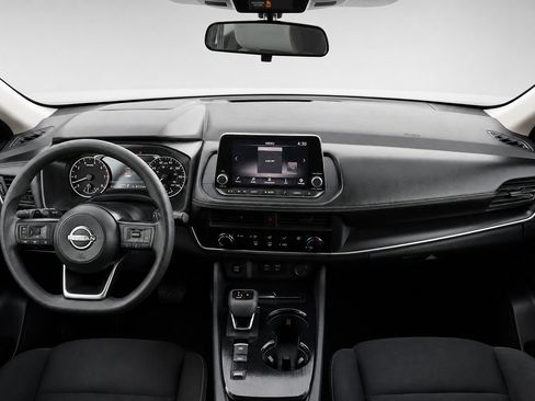 Used 2024 Nissan Rogue S FWD image 19