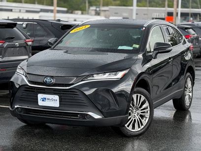 Used 2021 Toyota Venza XLE w/ Softex Package