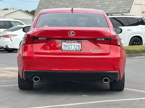 Used 2016 Lexus IS 200t RWD image 8