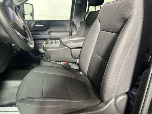 Used 2023 Chevrolet Silverado 2500 Custom w/ Custom Value Package image 15