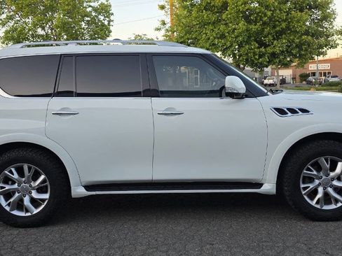 Used 2012 INFINITI QX56 4WD w/ Theater Pkg image 8