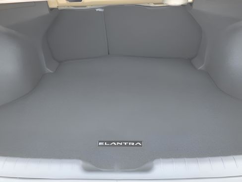 New 2026 Hyundai Elantra Limited image 30