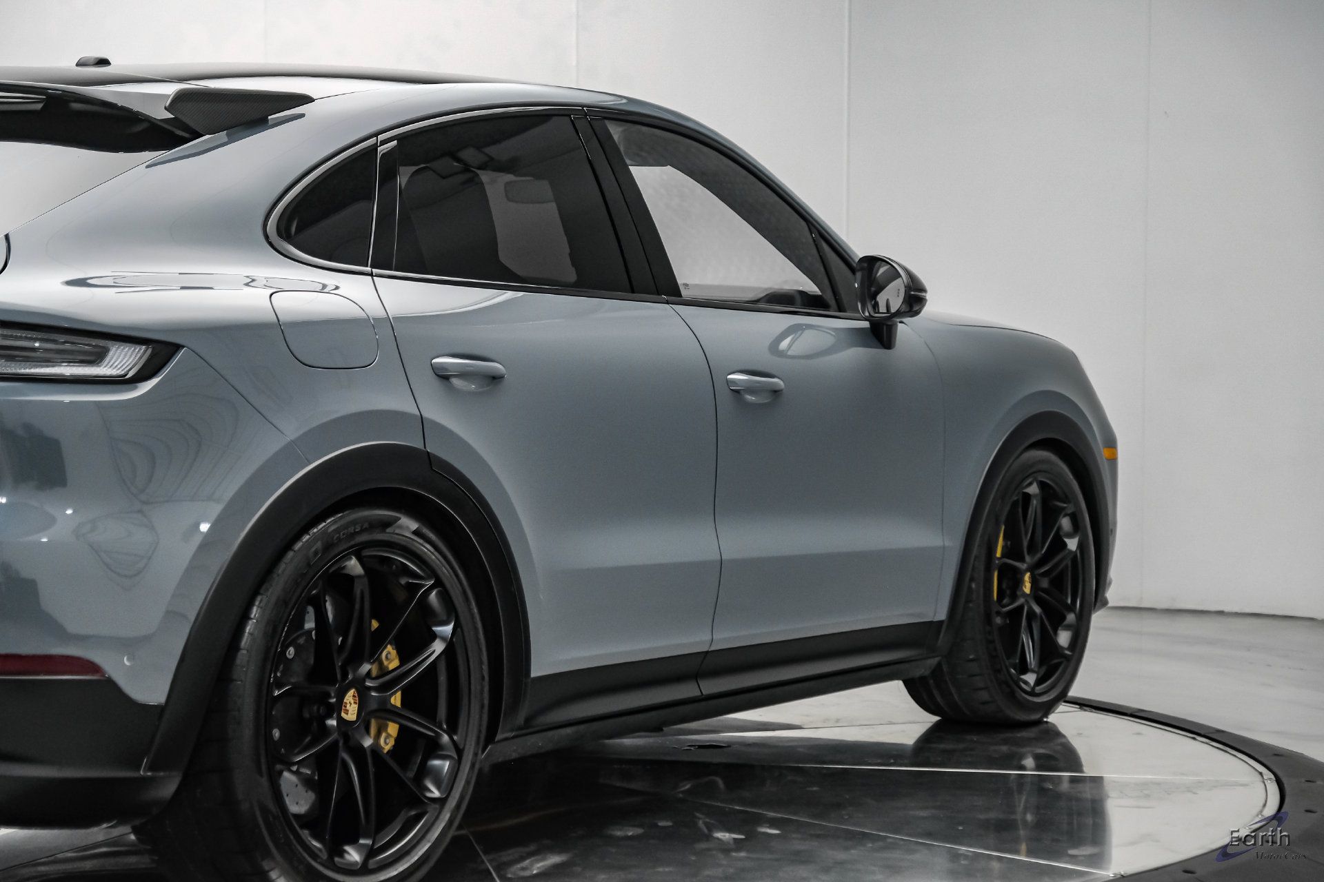 Used 2024 Porsche Cayenne Turbo GT AWD/4WD image 19