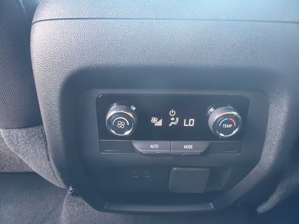 New 2027 Chevrolet Traverse LT w/ Driver Confidence Package FWD image 16