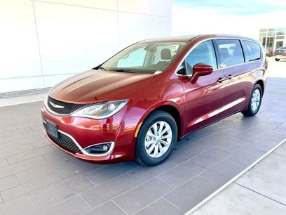 Used 2019 Chrysler Pacifica Touring Plus