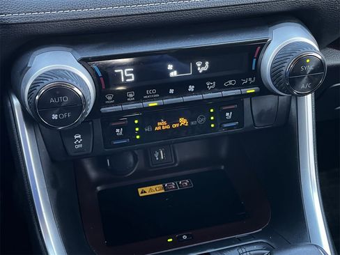 Used 2024 Toyota RAV4 Limited image 18