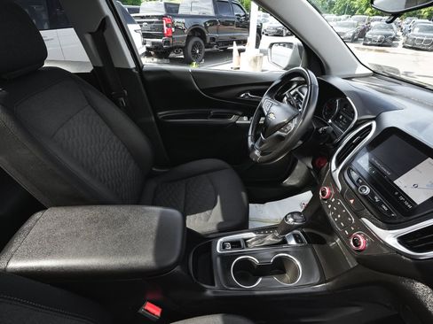 Used 2019 Chevrolet Equinox LT w/ Sun & Navigation Package AWD/4WD image 45