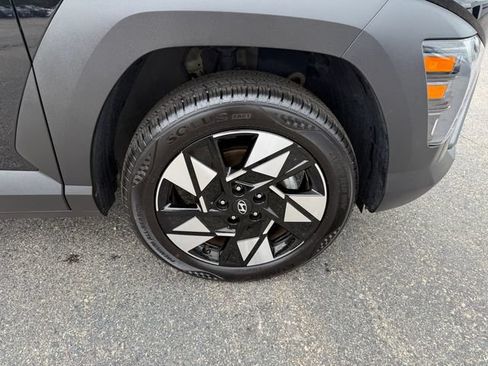 Used 2025 Hyundai Kona SEL AWD/4WD image 28