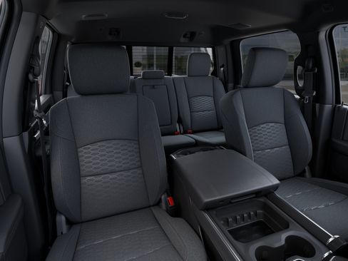 New 2025 RAM 2500 Big Horn w/ Safety Group image 23