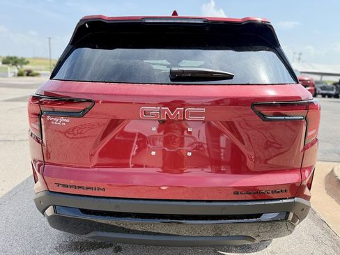 Used 2026 GMC Terrain Elevation w/ Black Edition image 5