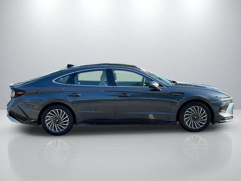 Used 2024 Hyundai Sonata SEL FWD image 8