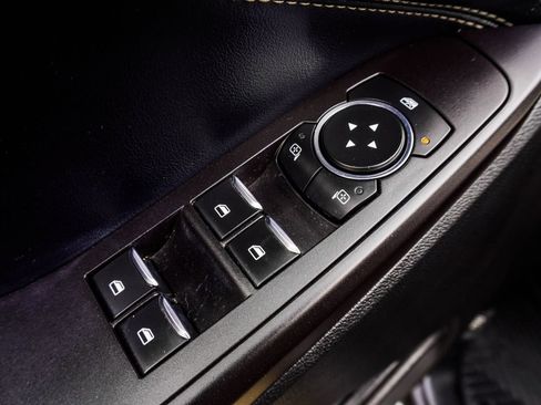 Used 2020 Ford Explorer XLT w/ Equipment Group 202A image 33