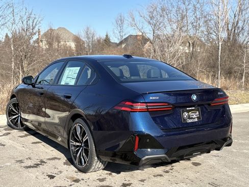 Used 2025 BMW 530i xDrive w/ M Sport Package image 6
