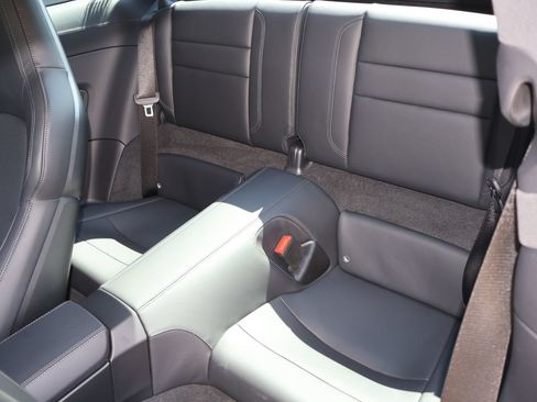 Certified 2025 Porsche 911 Carrera T RWD image 24