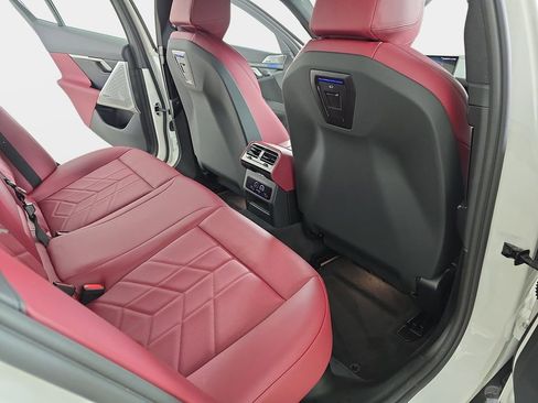 Used 2026 BMW 530i xDrive 530i xDrive w/ Premium Package image 12