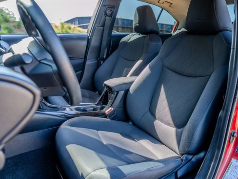 Used 2020 Toyota Corolla LE image 26