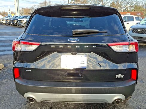 Certified 2022 Ford Escape SE w/ Convenience Package image 5