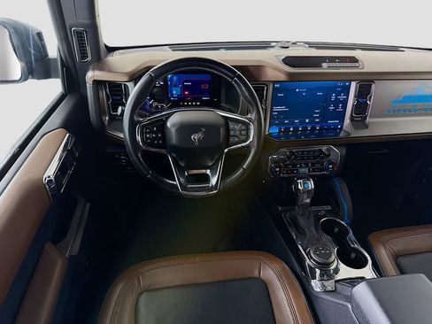 Used 2021 Ford Bronco Outer Banks AWD/4WD image 25