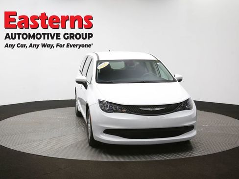 Used 2023 Chrysler Voyager LX FWD image 51