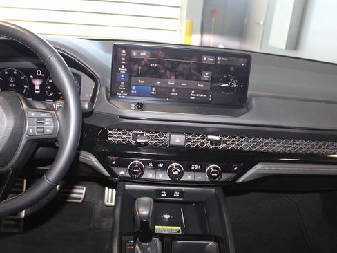 Certified 2025 Honda Accord Sport image 21